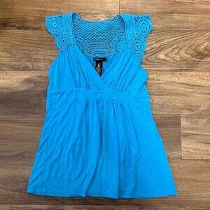 Grass Collection Tunic Top Womens M Bright Blue Crochet Yoke Sleeveless